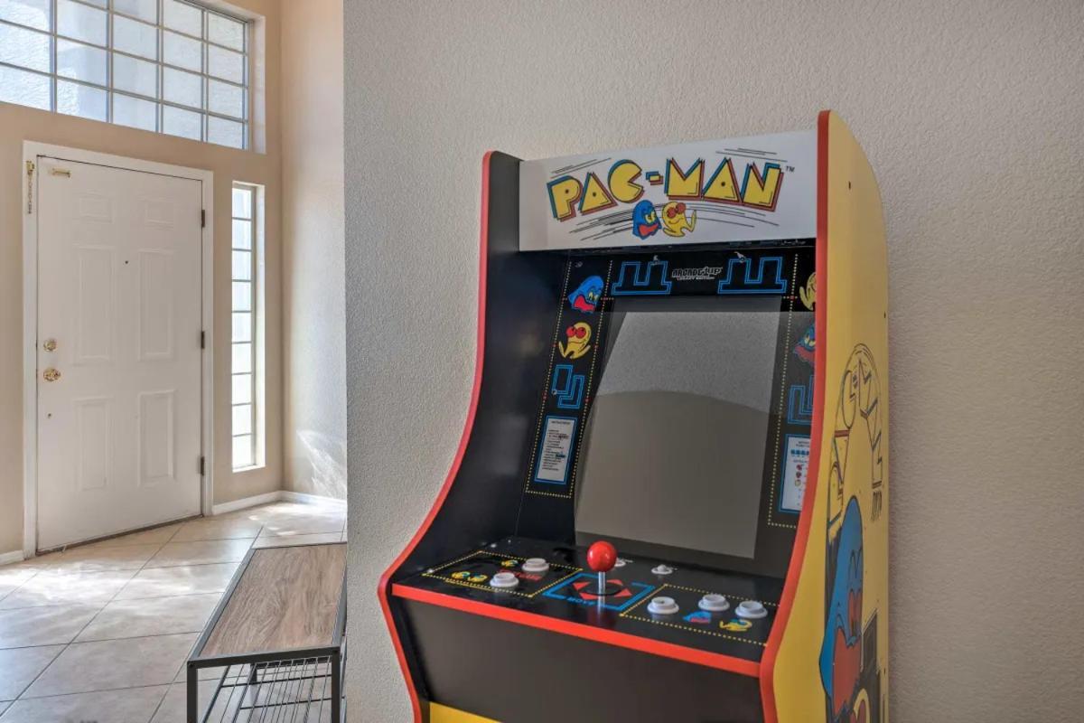 A Beautiful House With Hot Tub, Grill & Games! Villa Las Vegas Eksteriør billede